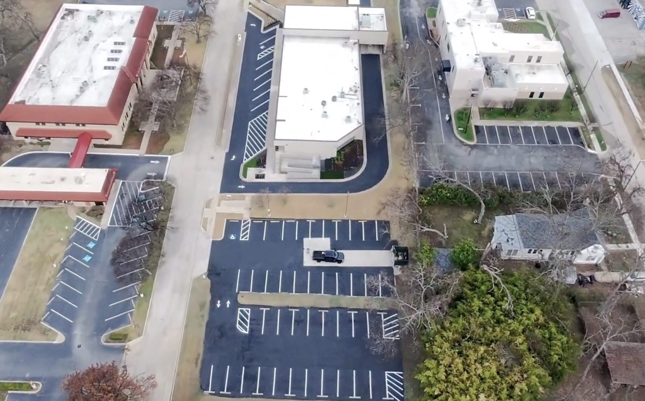 High Traffic Commercial Lot Asphalt Sealcoating